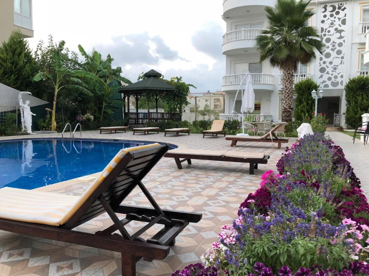 Belka Golf Poolside Apt1